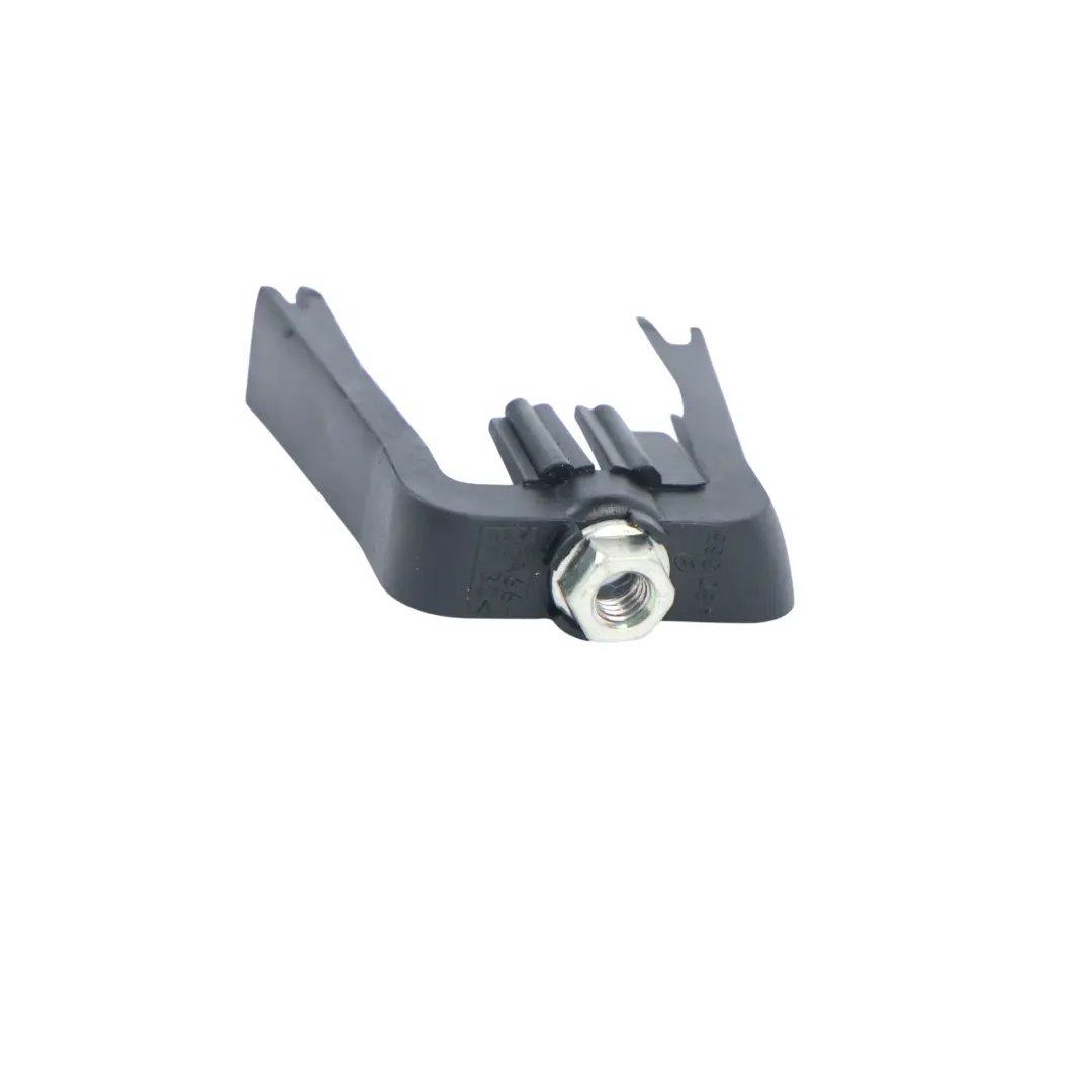 Soporte Montaje Luz Trasera Interior Derecho para BMW E92 con número de pieza 7174414 BMW E92 Soporte Montaje Luz Trasera Interior Derecho - SKU 7174414 - Número de pieza 7174414