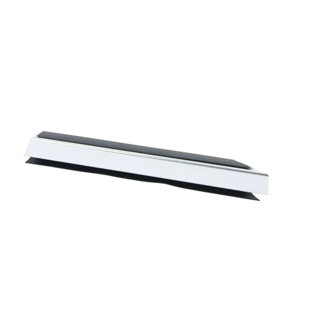 Listwa Szyby Drzwi Tylna Lewa do BMW F01 F02 F04 o numerze 7178027 BMW F01 F02 F04 Listwa Szyby Drzwi Tylna Lewa - SKU 7178027-1 - Numer Części 7178027