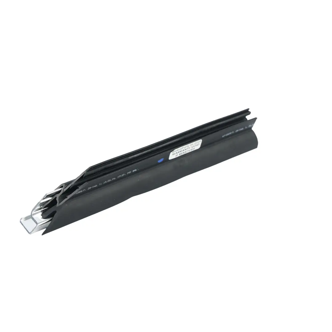 Listwa Szyby Drzwi Tylna Lewa do BMW F01 F02 F04 o numerze 7178027 BMW F01 F02 F04 Listwa Szyby Drzwi Tylna Lewa - SKU 7178027-1 - Numer Części 7178027