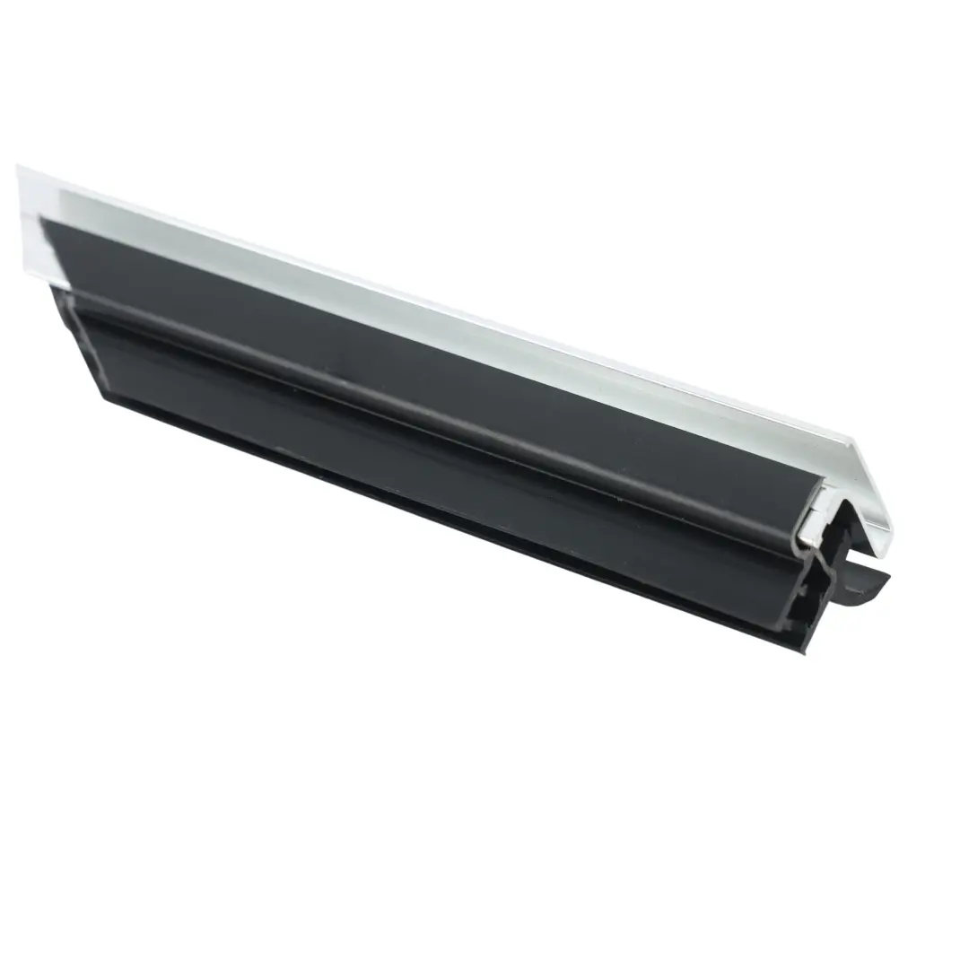 Listwa Szyby Drzwi Tylna Lewa do BMW F01 F02 F04 o numerze 7178027 BMW F01 F02 F04 Listwa Szyby Drzwi Tylna Lewa - SKU 7178027-1 - Numer Części 7178027