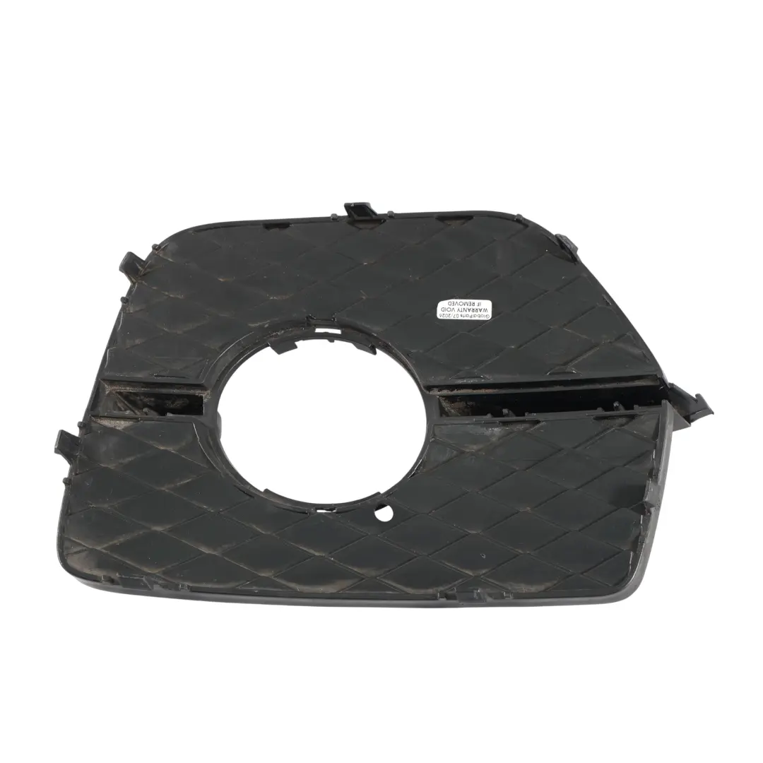 Kratka Zamknięta Zderzaka Przedniego Prawa do BMW X6 E71 o numerze 7188384 BMW X6 E71 Kratka Zamknięta Zderzaka Przedniego Prawa - SKU 7188384 - Numer Części 7188384