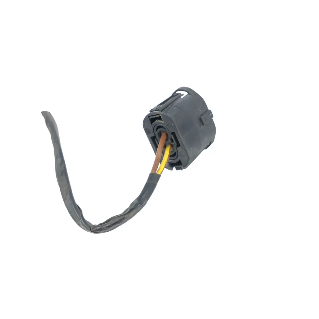 Front Fog Light Wiring Harness Cable Plug Right O/S to BMW E90 E91 LCI with Part number 7199894 BMW E90 E91 LCI Front Fog Light Wiring Harness Cable Plug Right O/S - SKU 7199894-3 - Part number 7199894