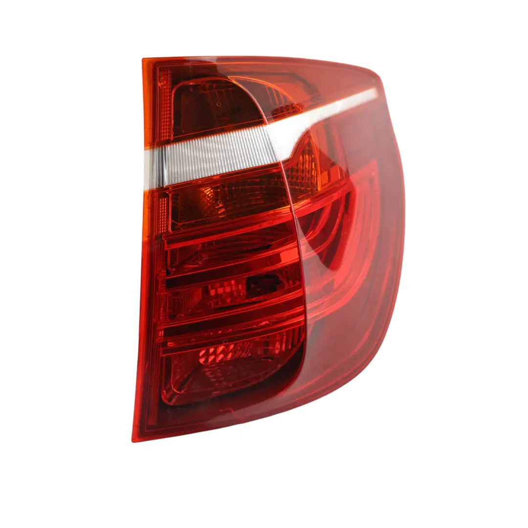 Moldura Panel Lateral Luz Trasera Derecha para BMW X3 F25 con número de pieza 7217306 BMW X3 F25 Moldura Panel Lateral Luz Trasera Derecha - SKU 7217306-1 - Número de pieza 7217306