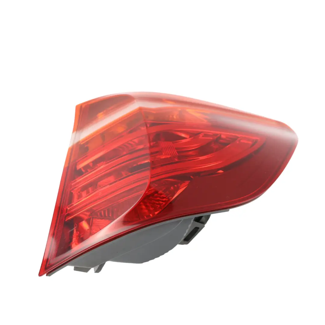 Garniture Feu Arrière Panneau Latéral Droit pour BMW X3 F25 à propos du numéro de pièce 7217306 BMW X3 F25 Garniture Feu Arrière Panneau Latéral Droit - SKU 7217306-1 - Numéro de pièce 7217306
