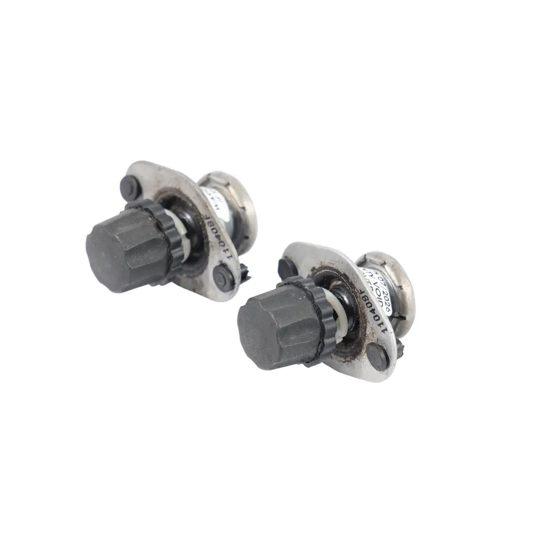 Heckklappe Kofferraum Stopper Puffer Verkleidung SET X2 für BMW E92 mit Teilenummer 7226669 BMW E92 Heckklappe Kofferraum Stopper Puffer Verkleidung SET X2 - SKU 7226669 - Teilenummer 7226669
