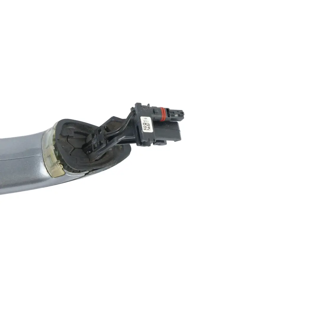 Poignée de porte arrière droite gris sidéral métallisé A52 pour BMW F10 F11 F01 F02 à propos du numéro de pièce 7297439 BMW F10 F11 F01 F02 Poignée de porte arrière droite gris sidéral métallisé A52 - SKU 7231930-SCG - Numéro de pièce 7297439