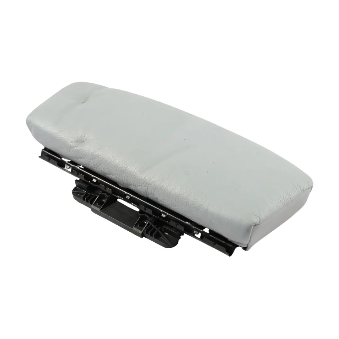 Cubierta Soporte Muslo Asiento Delantero Gris Izquierda Derecha para BMW E88 con número de pieza 7257501 BMW E88 Cubierta Soporte Muslo Asiento Delantero Gris Izquierda Derecha - SKU 7257501 - Número de pieza 7257501