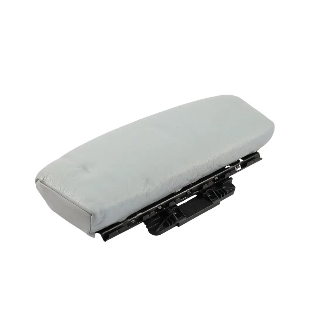 Cubierta Soporte Muslo Asiento Delantero Gris Izquierda Derecha para BMW E88 con número de pieza 7257501 BMW E88 Cubierta Soporte Muslo Asiento Delantero Gris Izquierda Derecha - SKU 7257501 - Número de pieza 7257501