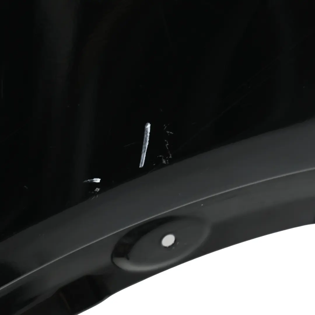 Pannello Laterale Parafango Anteriore Destro Nero 2 - 668 per BMW X3 F25 con numero di parte 7267323 BMW X3 F25 Pannello Laterale Parafango Anteriore Destro Nero 2 - 668 - SKU 7267323-SCH2 - Numero di parte 7267323