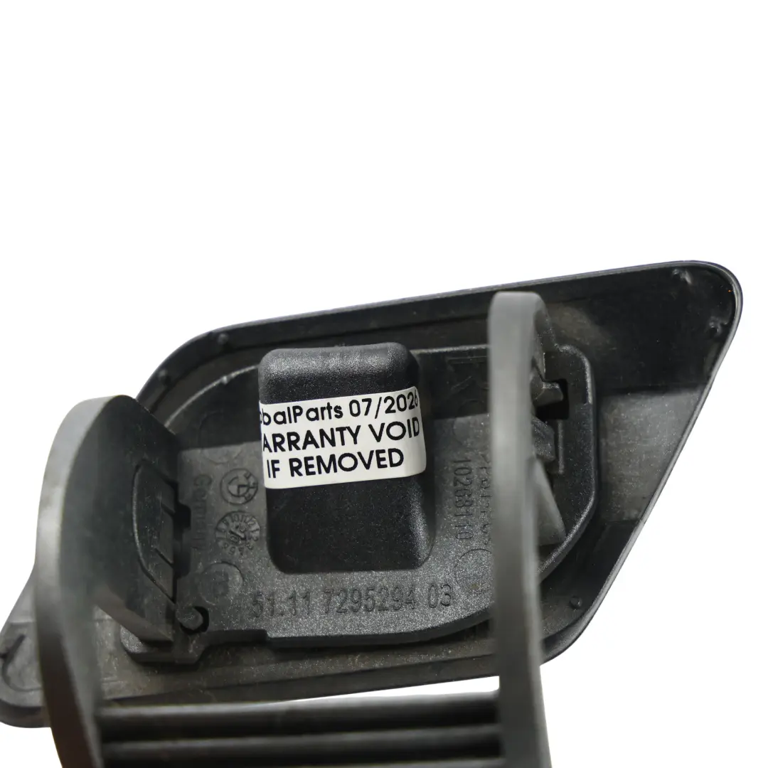 Copri Getto Lavafari Paraurti Anteriore Destro Grigio Spazio A52 per BMW F01 con numero di parte 7295294 BMW F01 Copri Getto Lavafari Paraurti Anteriore Destro Grigio Spazio A52 - SKU 7295294-SCG - Numero di parte 7295294