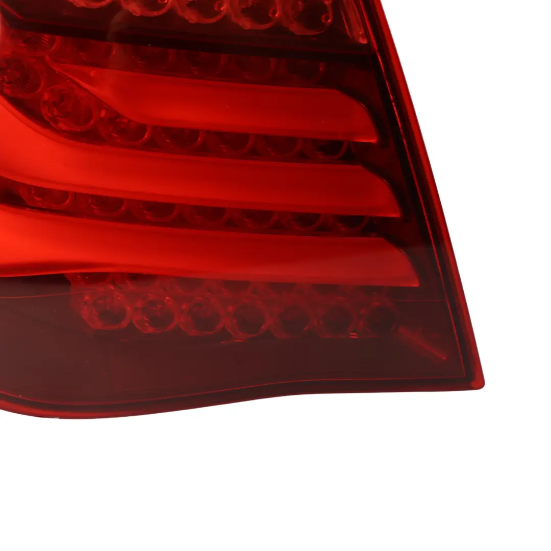 Piloto Trasero Luz Panel Lateral Izquierdo para BMW F01 F02 LCI con número de pieza 7300267 BMW F01 F02 LCI Piloto Trasero Luz Panel Lateral Izquierdo - SKU 7300267-1 - Número de pieza 7300267