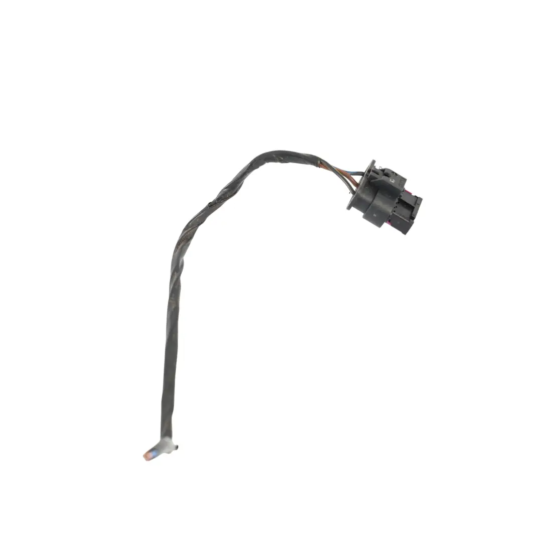 BMW F45 Rear Light Lamp Trim In The Side Panel Wiring Cable Right O/S - SKU 7311030-2 - Part number 7311030