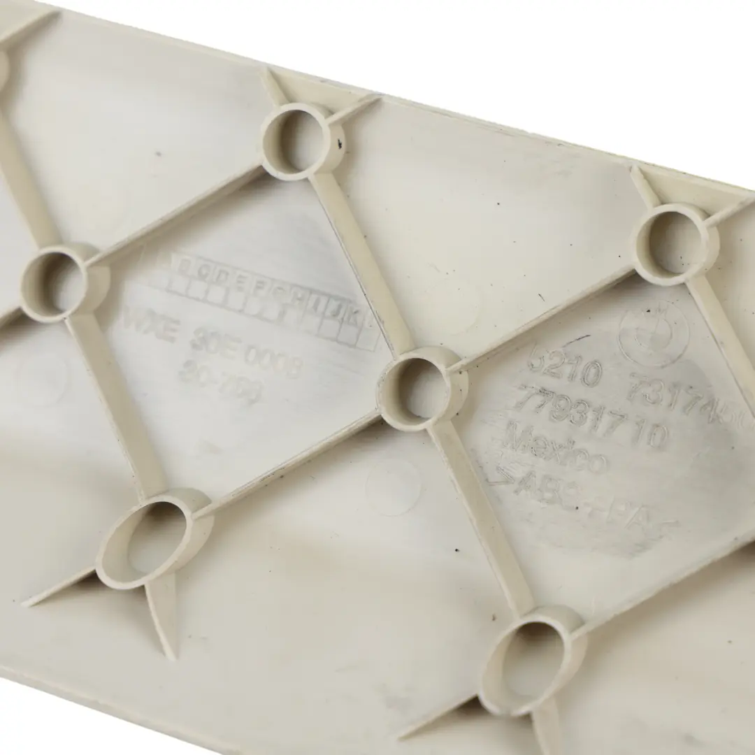 Cubierta Guía Asiento Delantero Beige Derecho para BMW F01 F10 F11 con número de pieza 7317450 BMW F01 F10 F11 Cubierta Guía Asiento Delantero Beige Derecho - SKU 7317450 - Número de pieza 7317450