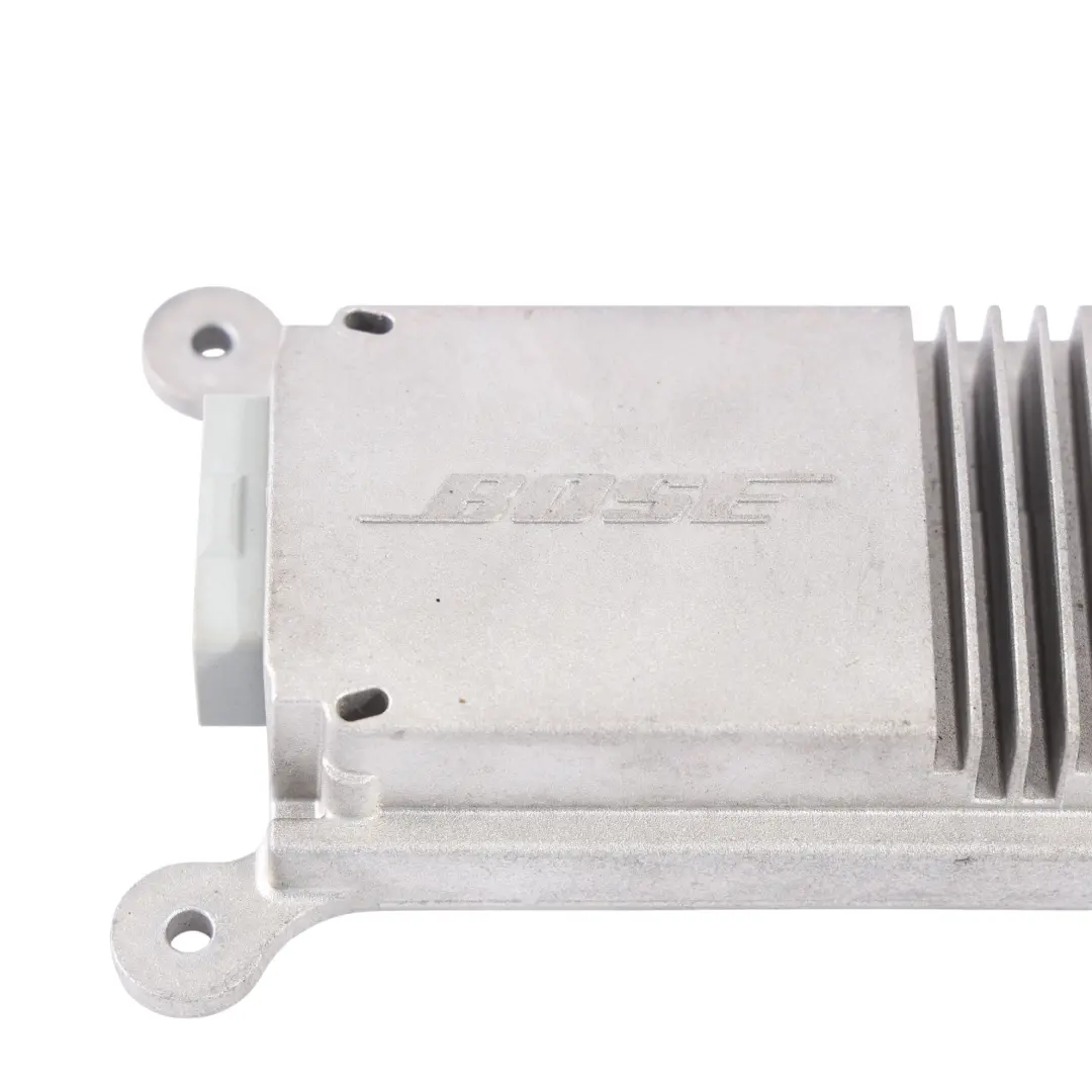Porsche Cayenne Wzmacniacz Audio Bose 733897 - SKU 733897-0010 - Numer Części 733897-0010