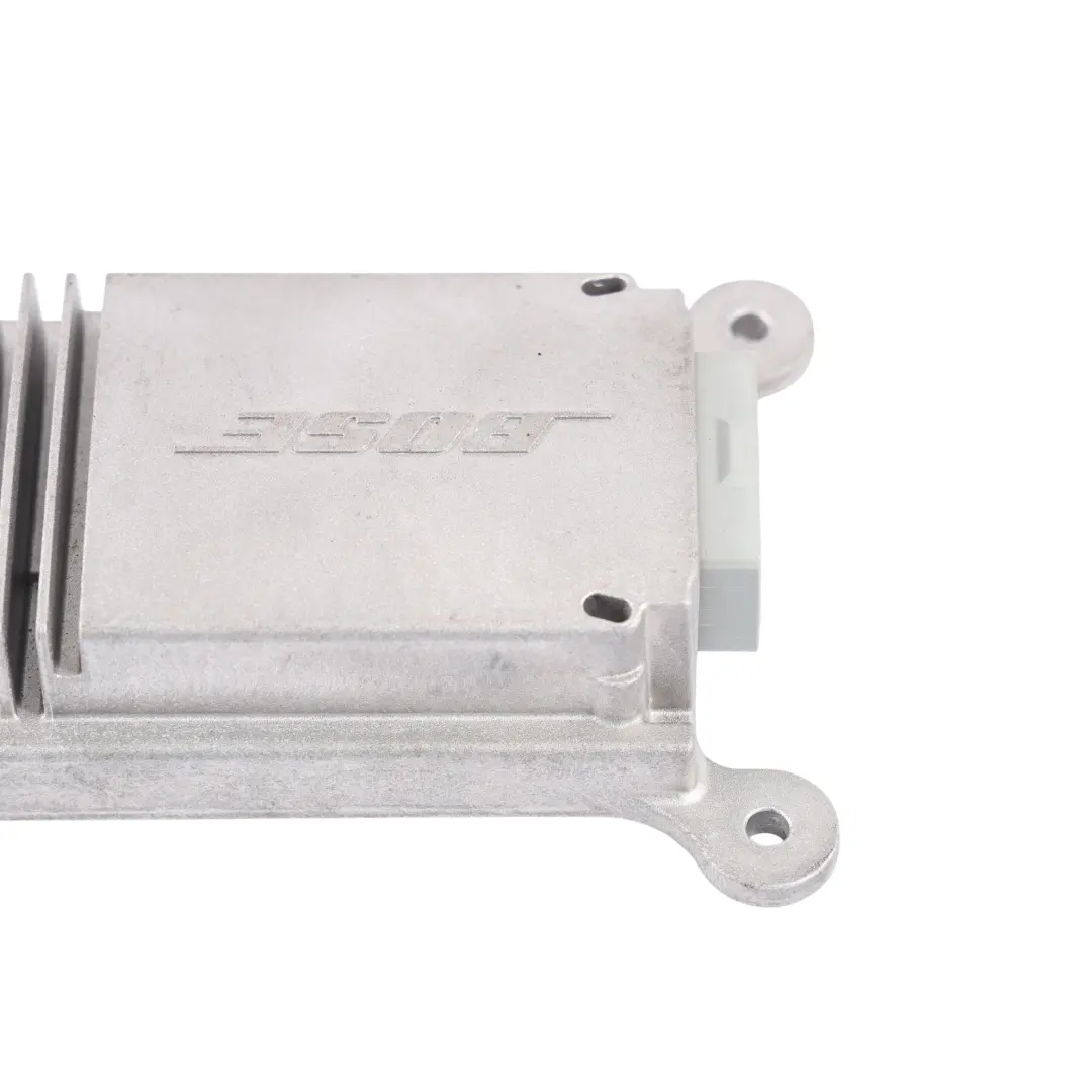 Porsche Cayenne Amplificateur Audio Bose 733897 - SKU 733897-0010 - Numéro de pièce 733897-0010