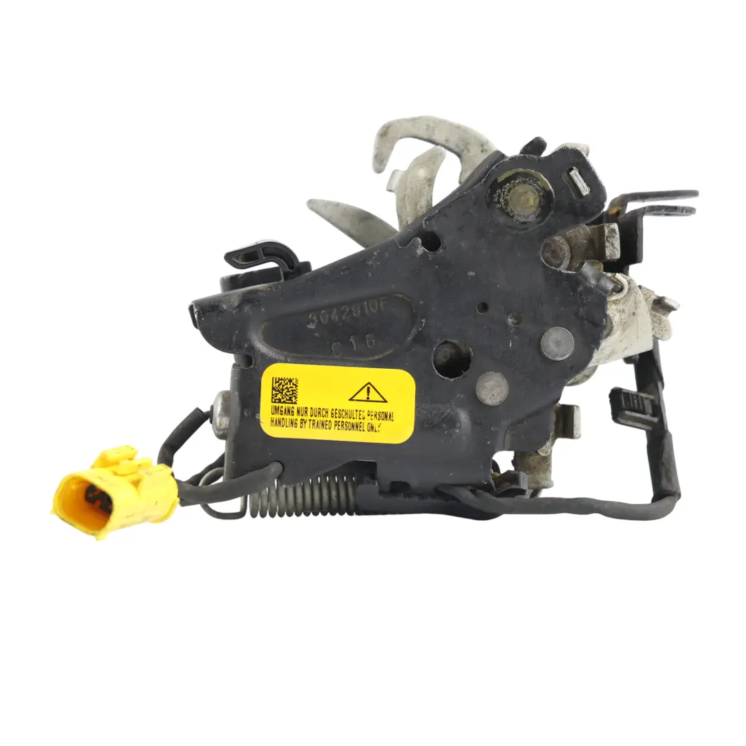 G38 Zamek Maski Prawy do BMW F90 F91 G14 G15 G16 G30 G31 G32 o numerze 7347411 BMW F90 F91 G14 G15 G16 G30 G31 G32 G38 Zamek Maski Prawy - SKU 7347411 - Numer Części 7347411