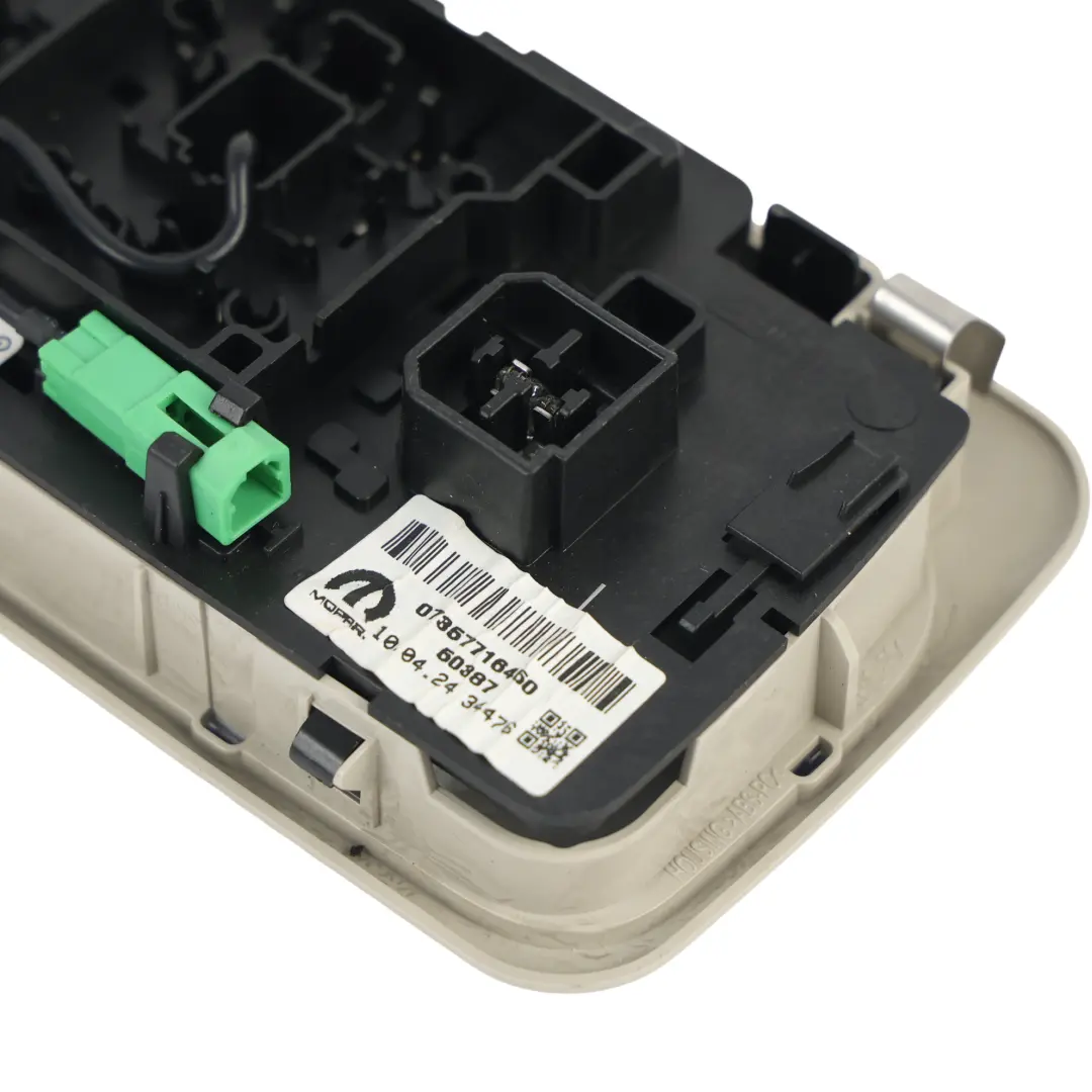 Innenleuchte Leseleuchte Taste Beige für Opel Movano C mit Teilenummer 7357716450 Opel Movano C Innenleuchte Leseleuchte Taste Beige - SKU 7357716450 - Teilenummer 7357716450
