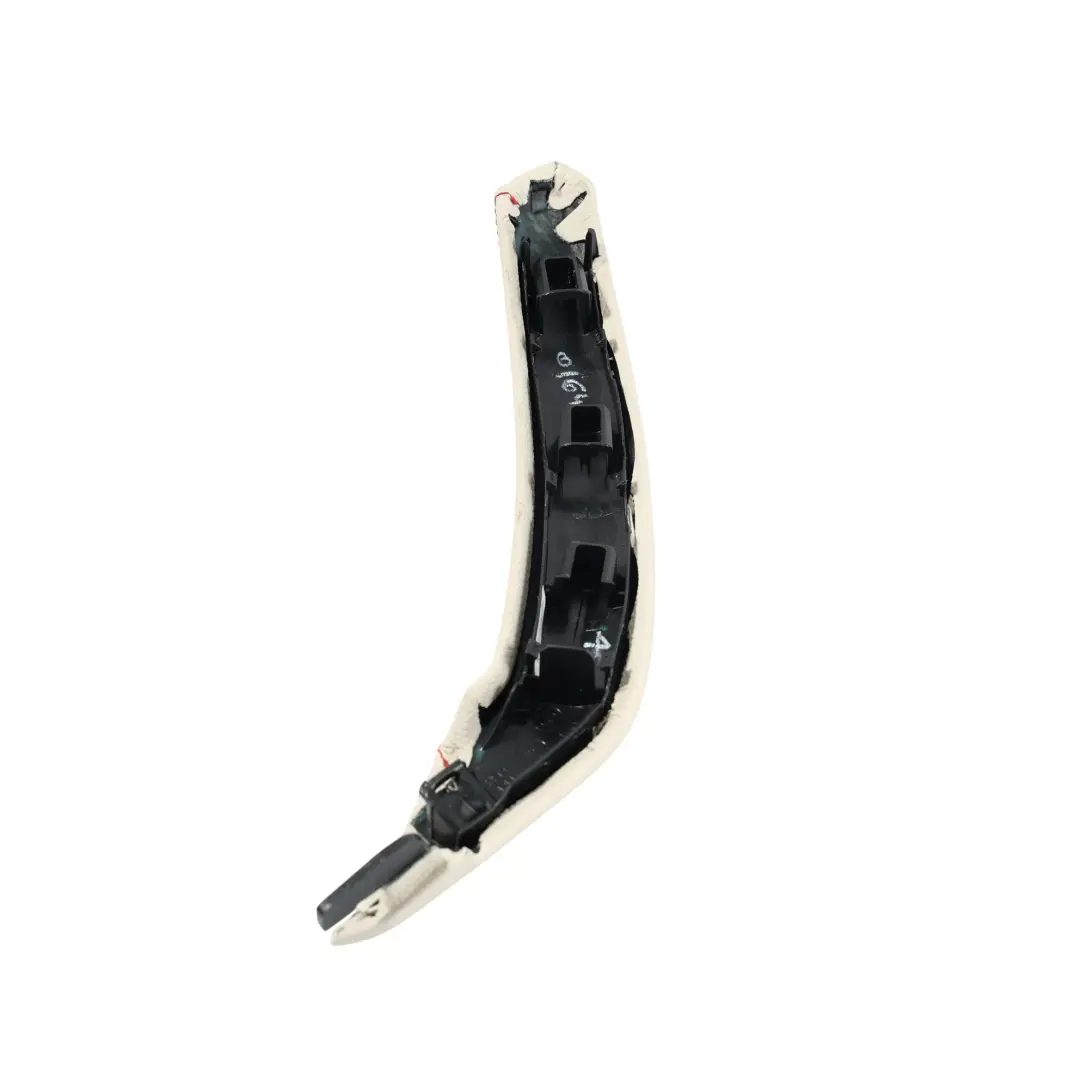 Maniglia Porta Interna Anteriore Destra Pelle Bianco Avorio per BMW F25 F26 con numero di parte 7361034 BMW F25 F26 Maniglia Porta Interna Anteriore Destra Pelle Bianco Avorio - SKU 7361034 - Numero di parte 7361034