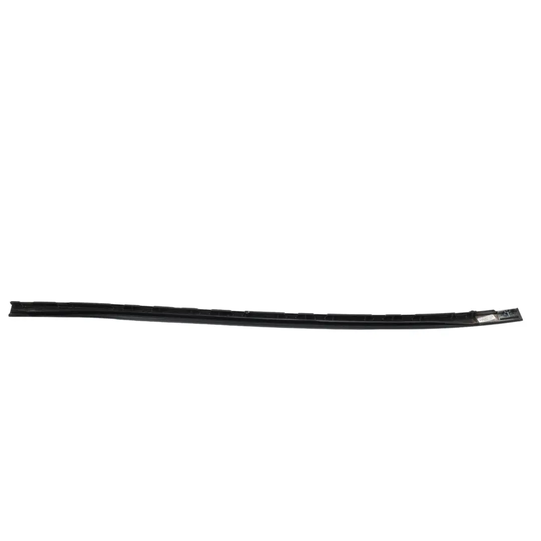 Moldura Parabrisas Izquierda Azul Imperial A89 para BMW F11 Touring con número de pieza 7362463 BMW F11 Touring Moldura Parabrisas Izquierda Azul Imperial A89 - SKU 7362463-IBB - Número de pieza 7362463