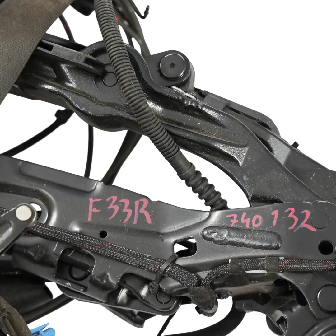 Charnière Mécanisme Toit Pliable Droite pour BMW F33 Cabriolet à propos du numéro de pièce 7401032 BMW F33 Cabriolet Charnière Mécanisme Toit Pliable Droite - SKU 7401032-4 - Numéro de pièce 7401032