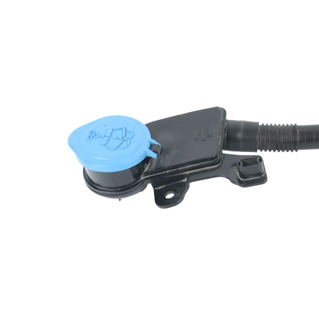 Wlew Zbiornika Spryskiwaczy do BMW G20 G21 o numerze 7427883 BMW G20 G21 Wlew Zbiornika Spryskiwaczy - SKU 7427883 - Numer Części 7427883