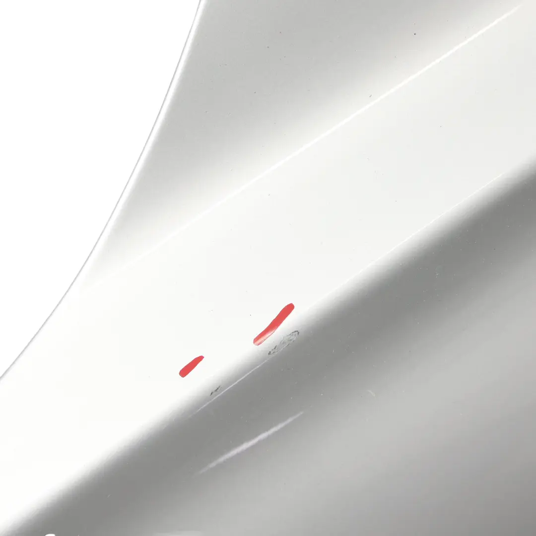 Pannello Parafango Anteriore Sinistro Glacier Silver Metallic A83 per BMW F30 F31 con numero di parte 7438439 BMW F30 F31 Pannello Parafango Anteriore Sinistro Glacier Silver Metallic A83 - SKU 7438439-GSB - Numero di parte 7438439