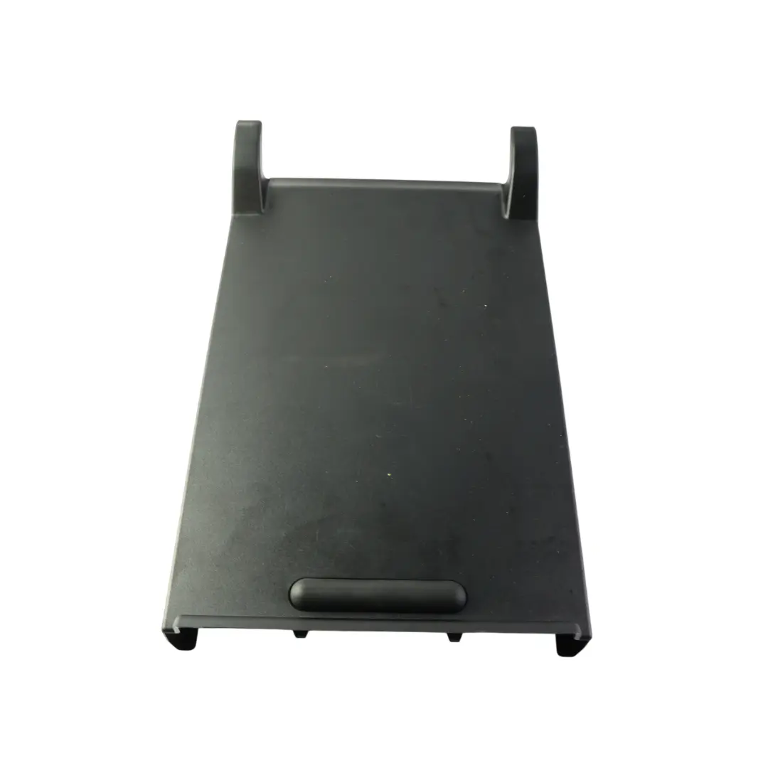 Panneau Cache Accoudoir Central Siège Arrière Noir pour BMW F40 à propos du numéro de pièce 7456106 BMW F40 Panneau Cache Accoudoir Central Siège Arrière Noir - SKU 7456106 - Numéro de pièce 7456106
