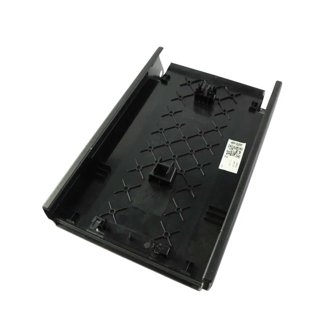 Reposabrazos Central Trasero Panel Cubierta Tapa Negro para BMW F40 con número de pieza 7456106 BMW F40 Reposabrazos Central Trasero Panel Cubierta Tapa Negro - SKU 7456106 - Número de pieza 7456106