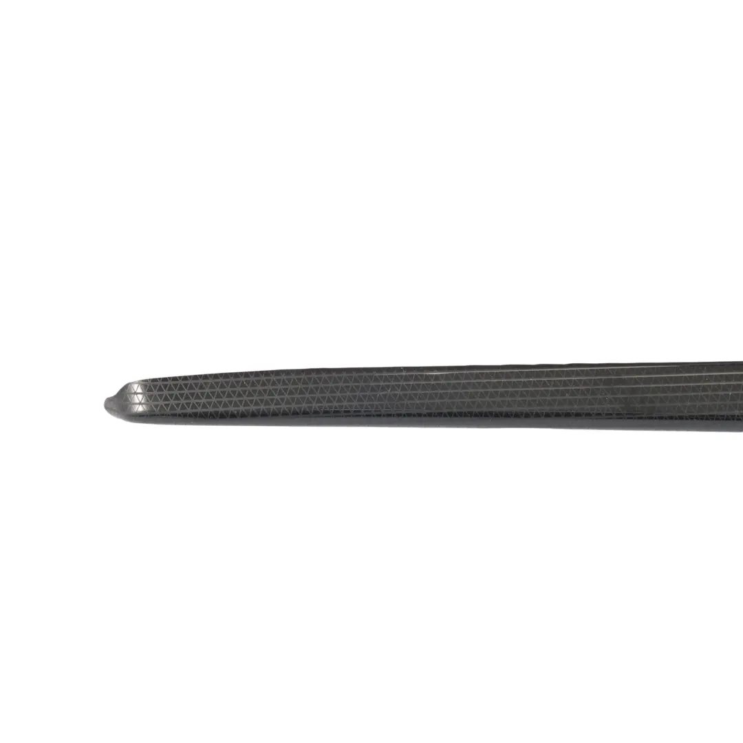 Moldura Panel Puerta Trasera Derecha Negro para BMW F40 con número de pieza 7464852 BMW F40 Moldura Panel Puerta Trasera Derecha Negro - SKU 7464852 - Número de pieza 7464852