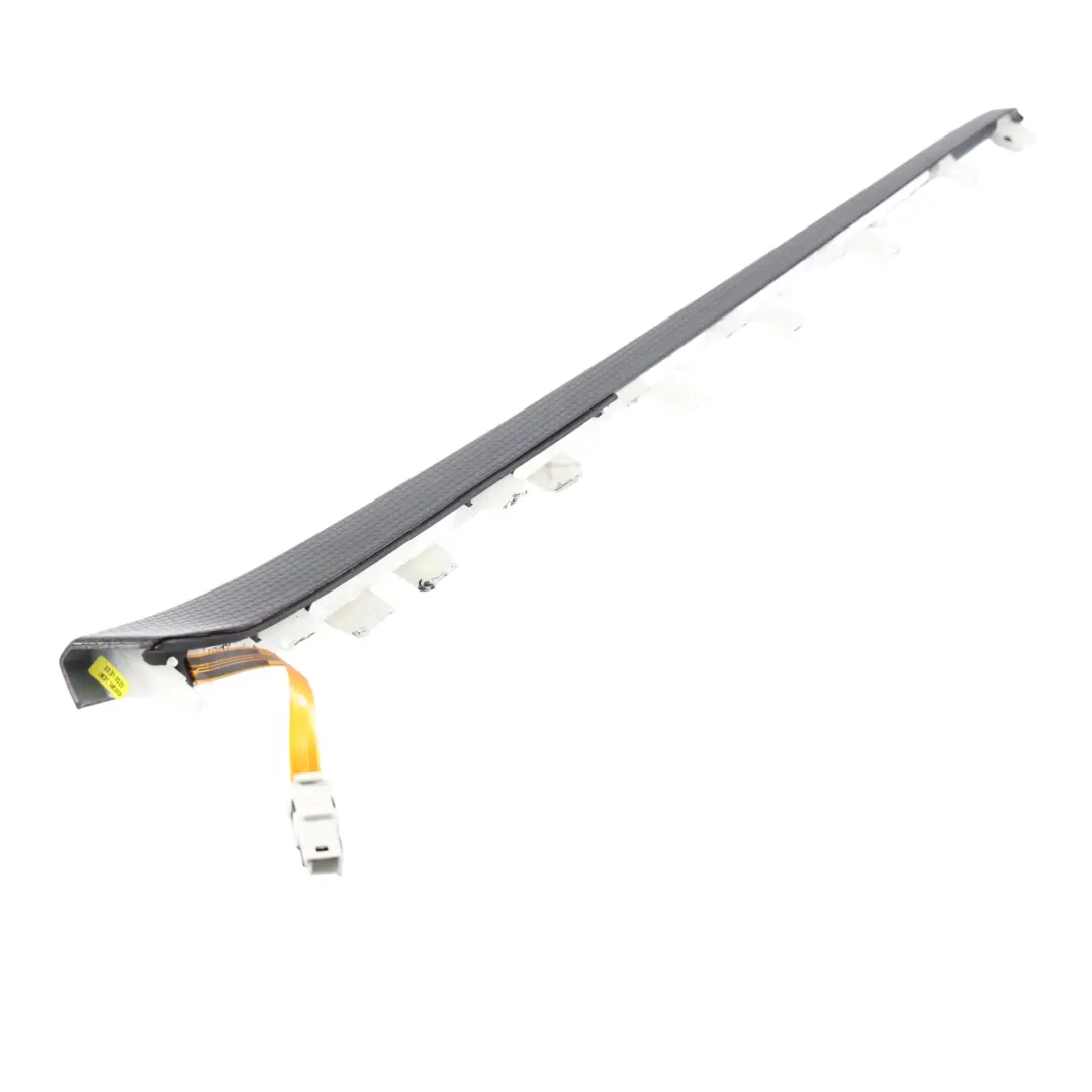Pannello Copertura Modanatura Porta Posteriore Destra Nero per BMW F40 con numero di parte 7464852 BMW F40 Pannello Copertura Modanatura Porta Posteriore Destra Nero - SKU 7464852 - Numero di parte 7464852
