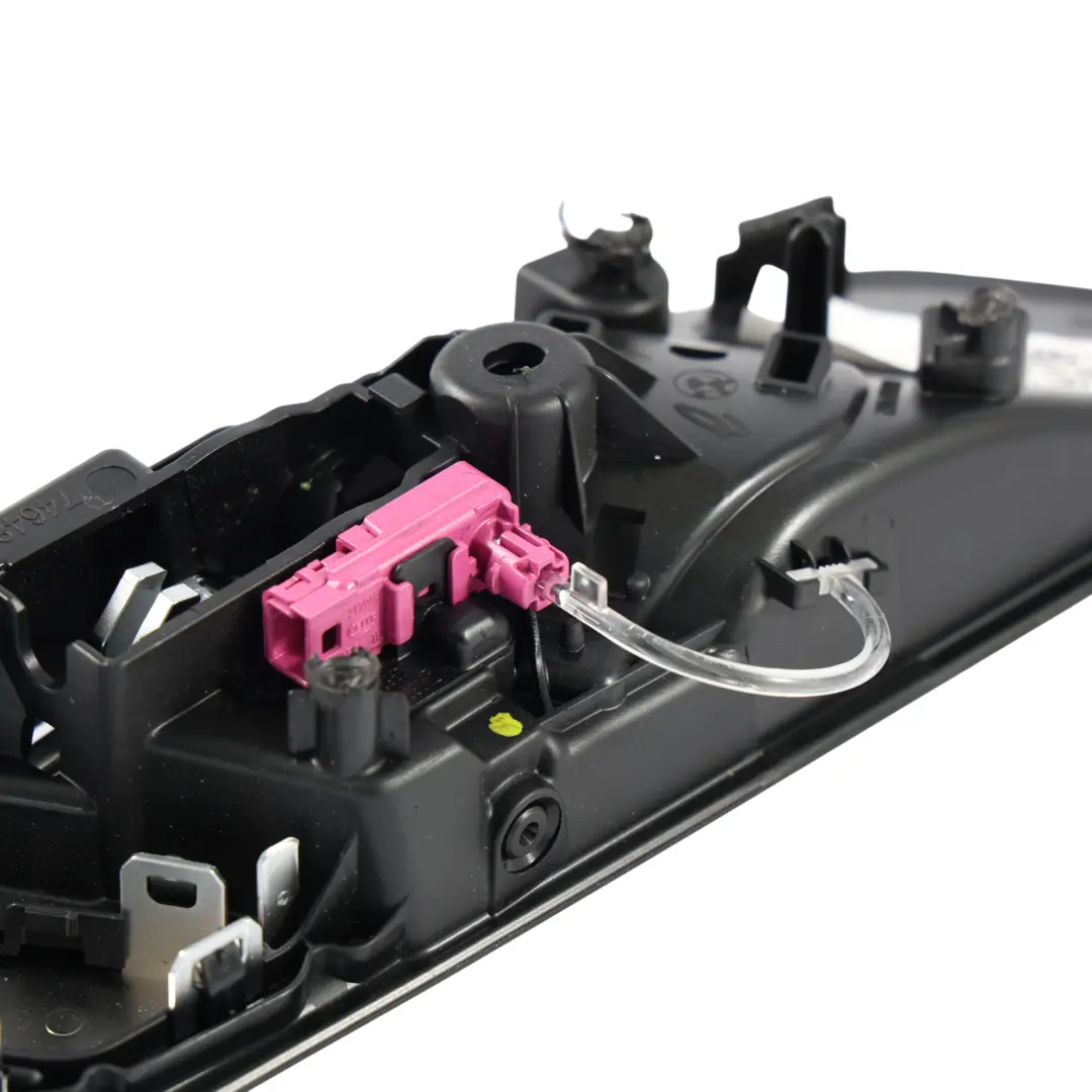 F74 Actionneur Poignée Porte Avant Gauche pour BMW F40 F44 F70 à propos du numéro de pièce 7464881 BMW F40 F44 F70 F74 Actionneur Poignée Porte Avant Gauche - SKU RHD-7464881 - Numéro de pièce 7464881