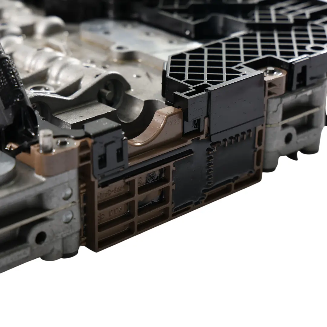 M57 xDrive Mechatronics Drive Control Automatic Gearbox GA6HP26Z-WA to BMW X3 E83 with Part number 7552342 BMW X3 E83 M57 xDrive Mechatronics Drive Control Automatic Gearbox GA6HP26Z-WA - SKU 7552342 - Part number 7552342