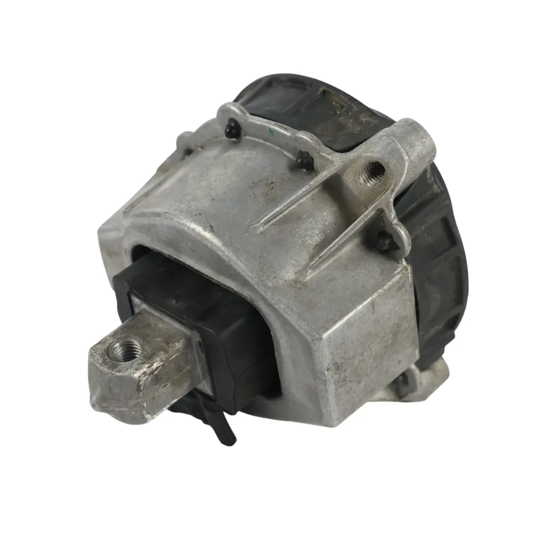 Mount Bracket Carrier Left N/S 2211 to BMW G20 G21 G22 G23 G26 G29 Z4 Engine with Part number 7581617 BMW G20 G21 G22 G23 G26 G29 Z4 Engine Mount Bracket Carrier Left N/S 2211 - SKU 7581617 - Part number 7581617