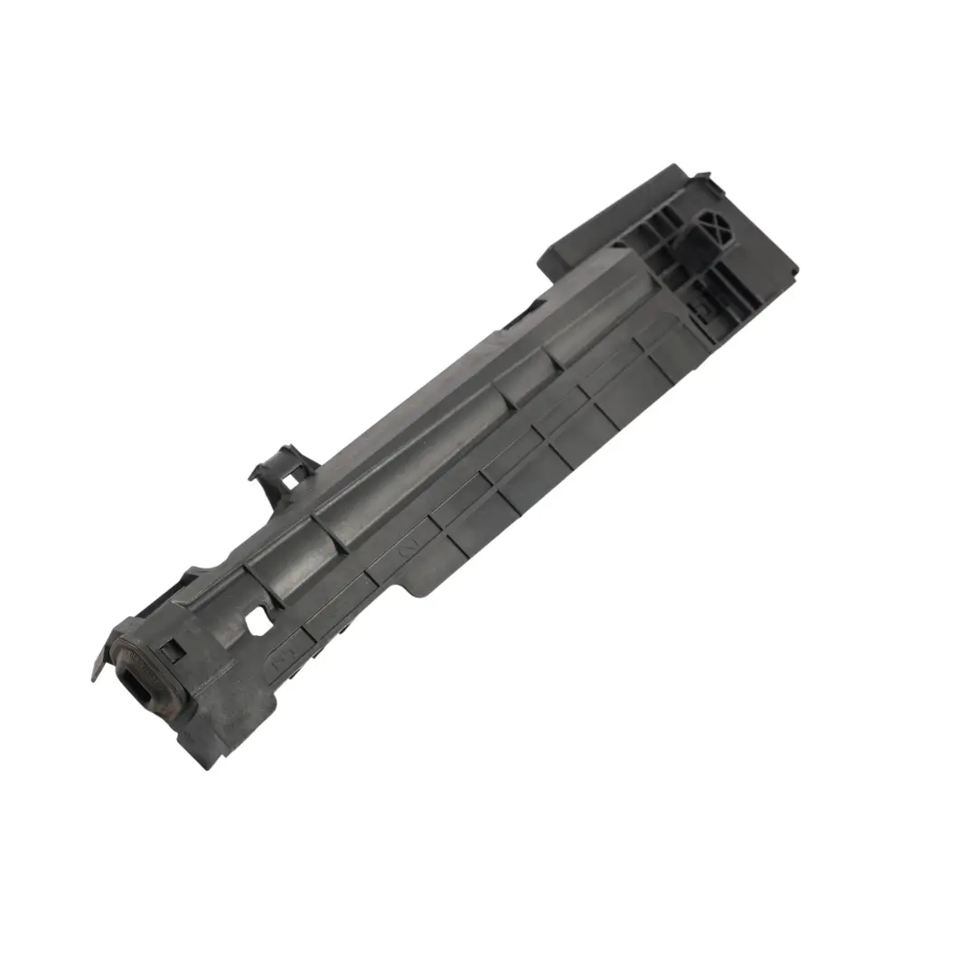 Supporto Staffa Montaggio Radiatore Destro per BMW F87 LCI con numero di parte 7600538 BMW F87 LCI Supporto Staffa Montaggio Radiatore Destro - SKU 7600538 - Numero di parte 7600538