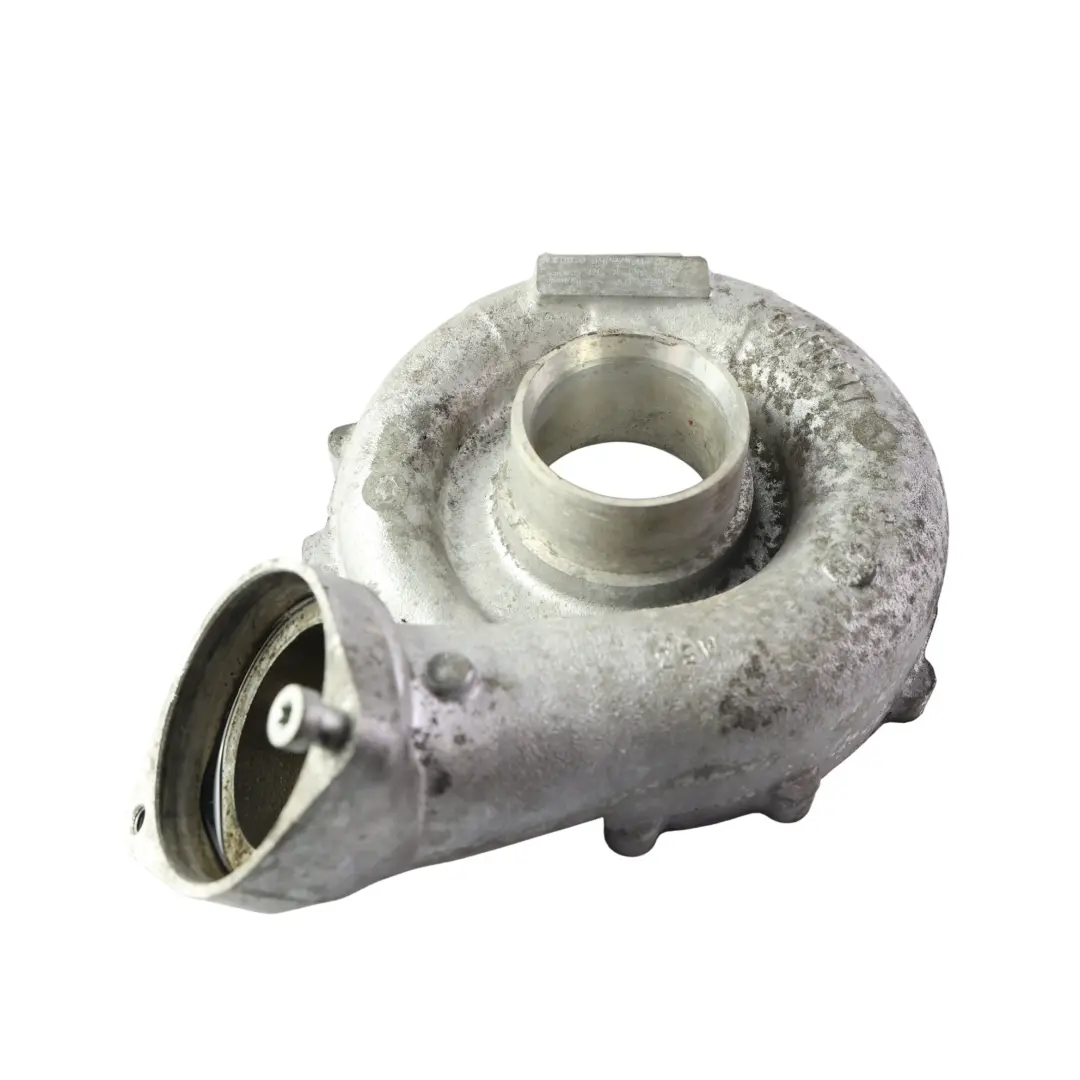 M57N2 Pokrywa Turbosprężarki 7796312 do BMW E90 E91 E92 325d 330d o numerze 7796311 BMW E90 E91 E92 325d 330d M57N2 Pokrywa Turbosprężarki 7796312 - SKU 7796311-2 - Numer Części 7796311