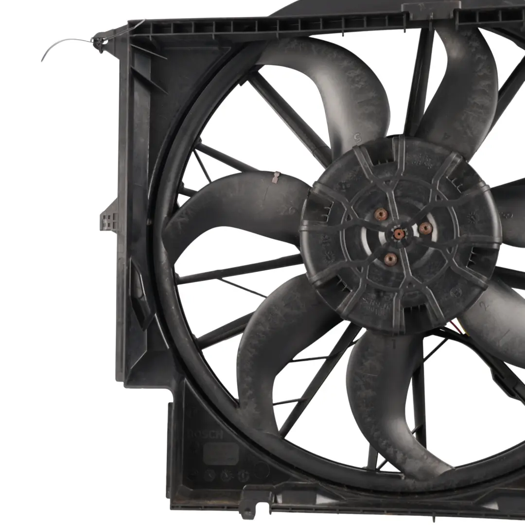Cooling Radiator Fan to BMW E87 E90 E91 E92 Diesel Engine with Part number 7801647 BMW E87 E90 E91 E92 Diesel Engine Cooling Radiator Fan - SKU 7801647-6 - Part number 7801647