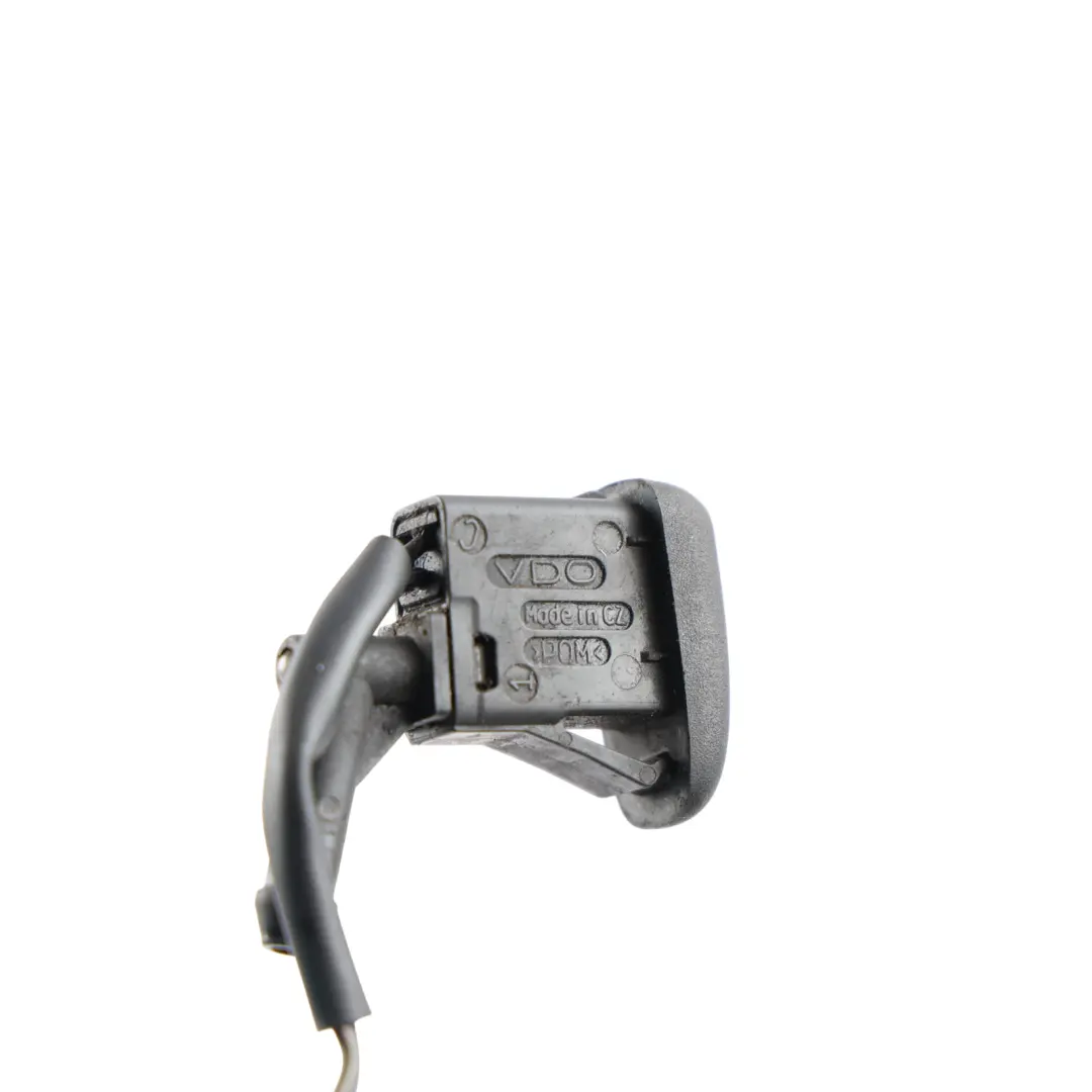 Windscreen Front Window Washer Jet Spray Nozzle Heated to BMW E46 with Part number 7832026 BMW E46 Windscreen Front Window Washer Jet Spray Nozzle Heated - SKU 7832026 - Part number 7832026