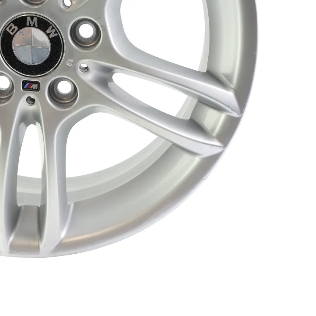 Jante Avant Argentee en Alu 18" M a Double Rayons 261 7,5J pour BMW E81 E87 à propos du numéro de pièce 7891050 BMW E81 E87 Jante Avant Argentee en Alu 18" M a Double Rayons 261 7,5J - SKU 7891050-1 - Numéro de pièce 7891050
