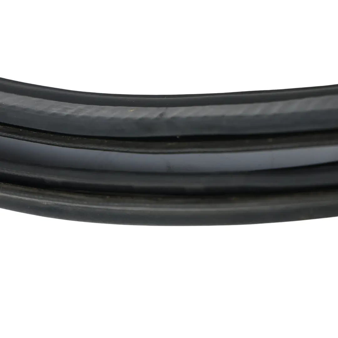 Volkswagen Crafter SY Joint Cadre Porte Arrière Caoutchouc - SKU 7C0829193AE - Numéro de pièce 7C0829193AE