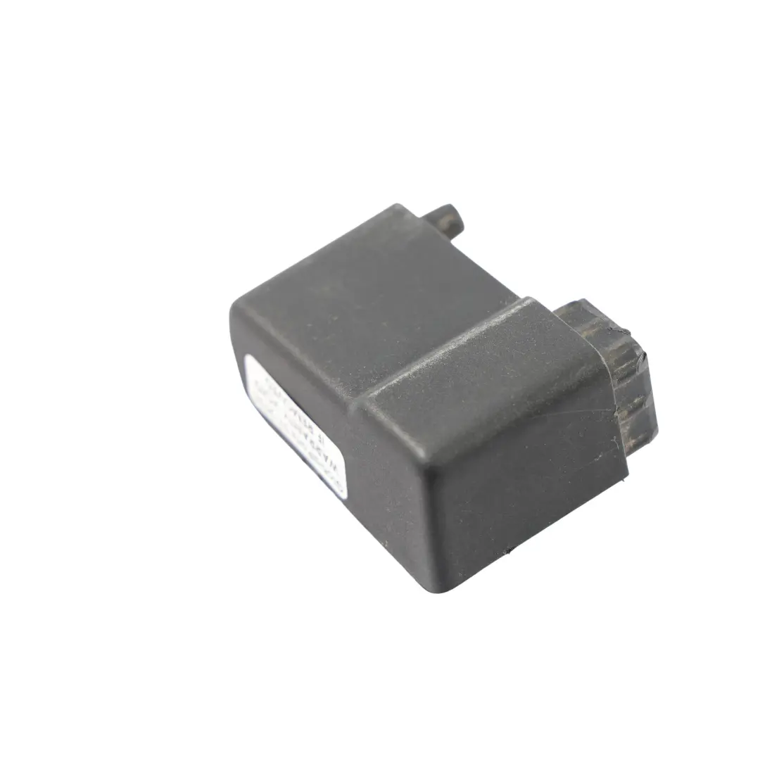 Volkswagen Crafter SY Tapa Moldura Puerta Corredera Trasera Negra - SKU 7C0843795F - Número de pieza 7C0843795F