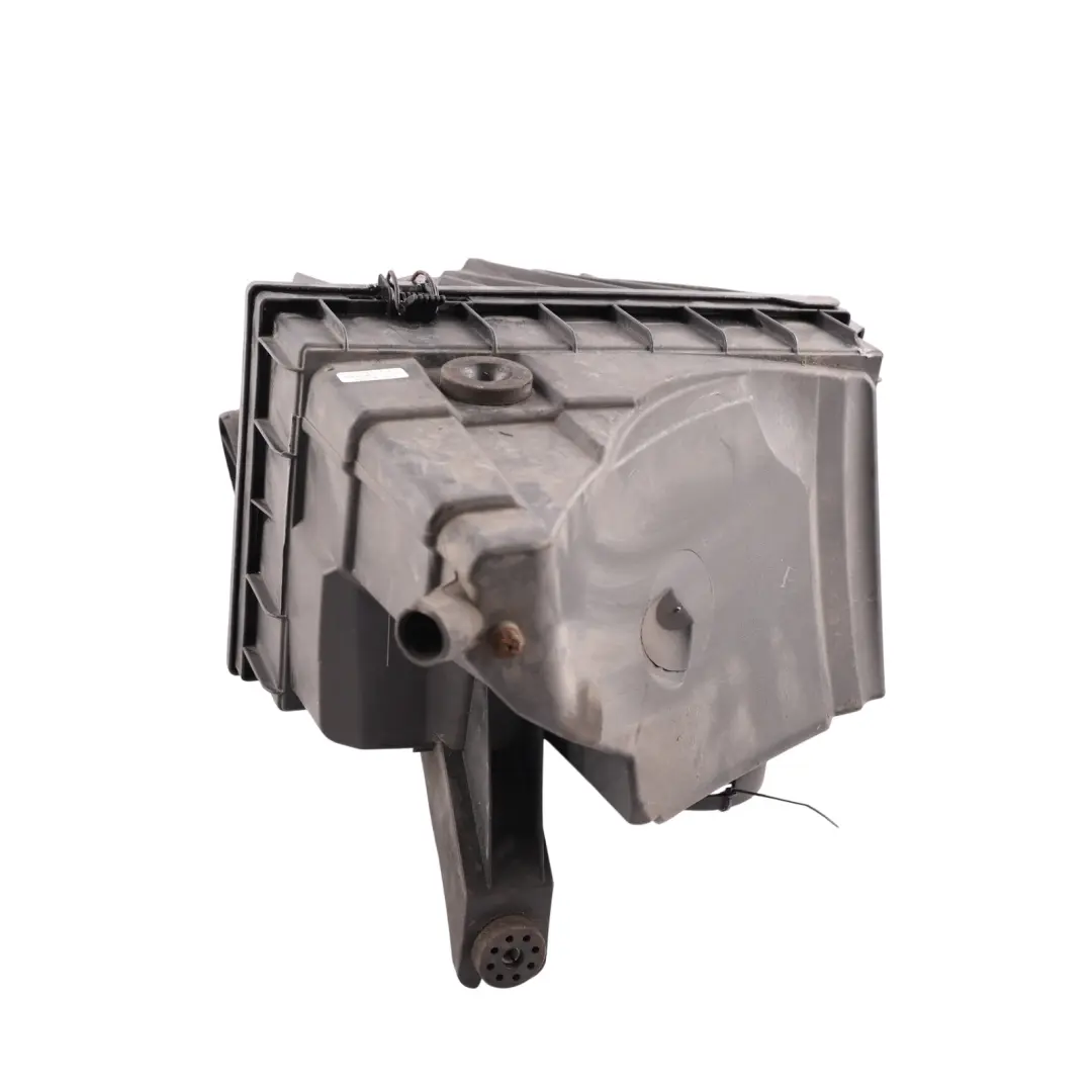 Filter Box Housing 2.0 TDI to Volkswagen Transporter T5 T6 Air with Part number 7E0129607 Volkswagen Transporter T5 T6 Air Filter Box Housing 2.0 TDI - SKU 7E0129607 - Part number 7E0129607