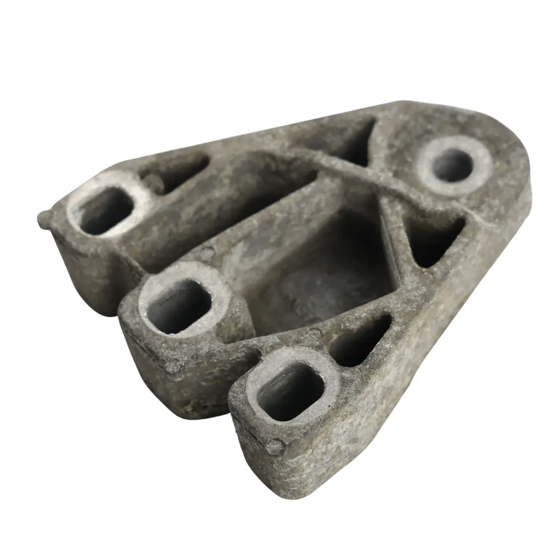 Supporto Motore Destro per Volkswagen Transporter T5 T6 con numero di parte 7E0199207 Volkswagen Transporter T5 T6 Supporto Motore Destro - SKU 7E0199207 - Numero di parte 7E0199207