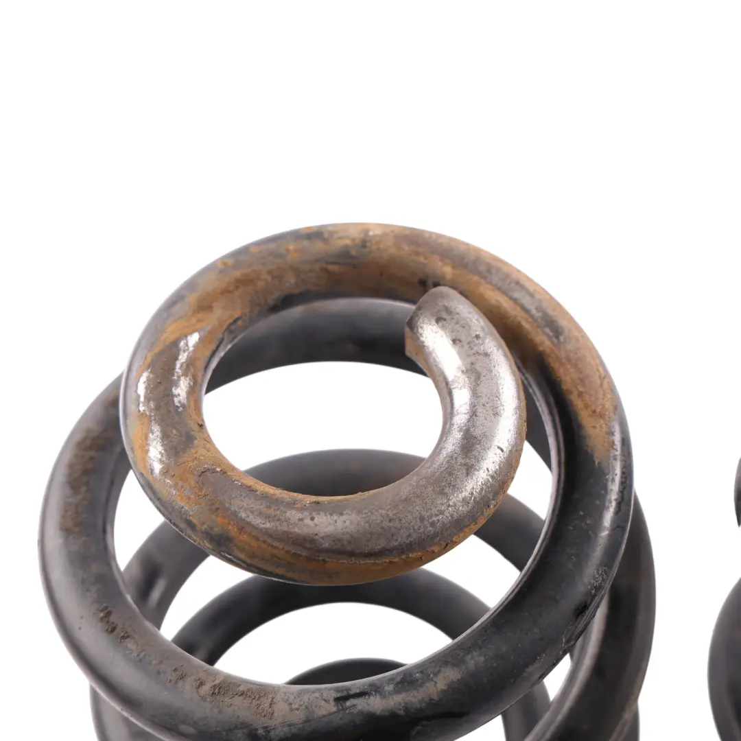 Suspension Coil Spring Set to Volkswagen Transporter T6 Rear with Part number 7E0511115M Volkswagen Transporter T6 Rear Suspension Coil Spring Set - SKU 7E0511115M - Part number 7E0511115M
