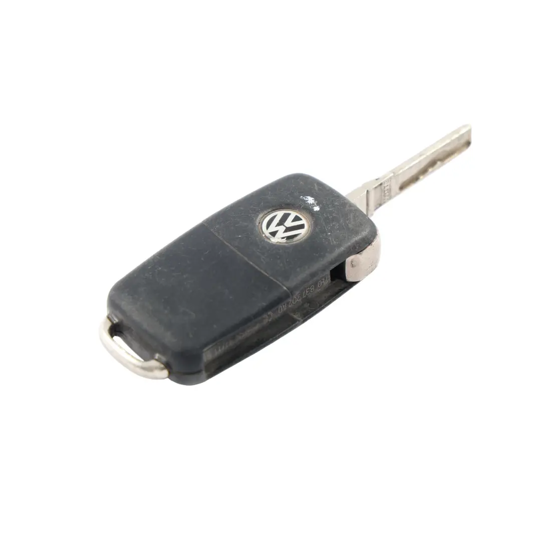 Remote Flip Key Fob 2 Buttons 434MHZ to VW Volkswagen Transporter T5 with Part number 7E0837202AD VW Volkswagen Transporter T5 Remote Flip Key Fob 2 Buttons 434MHZ - SKU 7E0837202AD - Part number 7E0837202AD