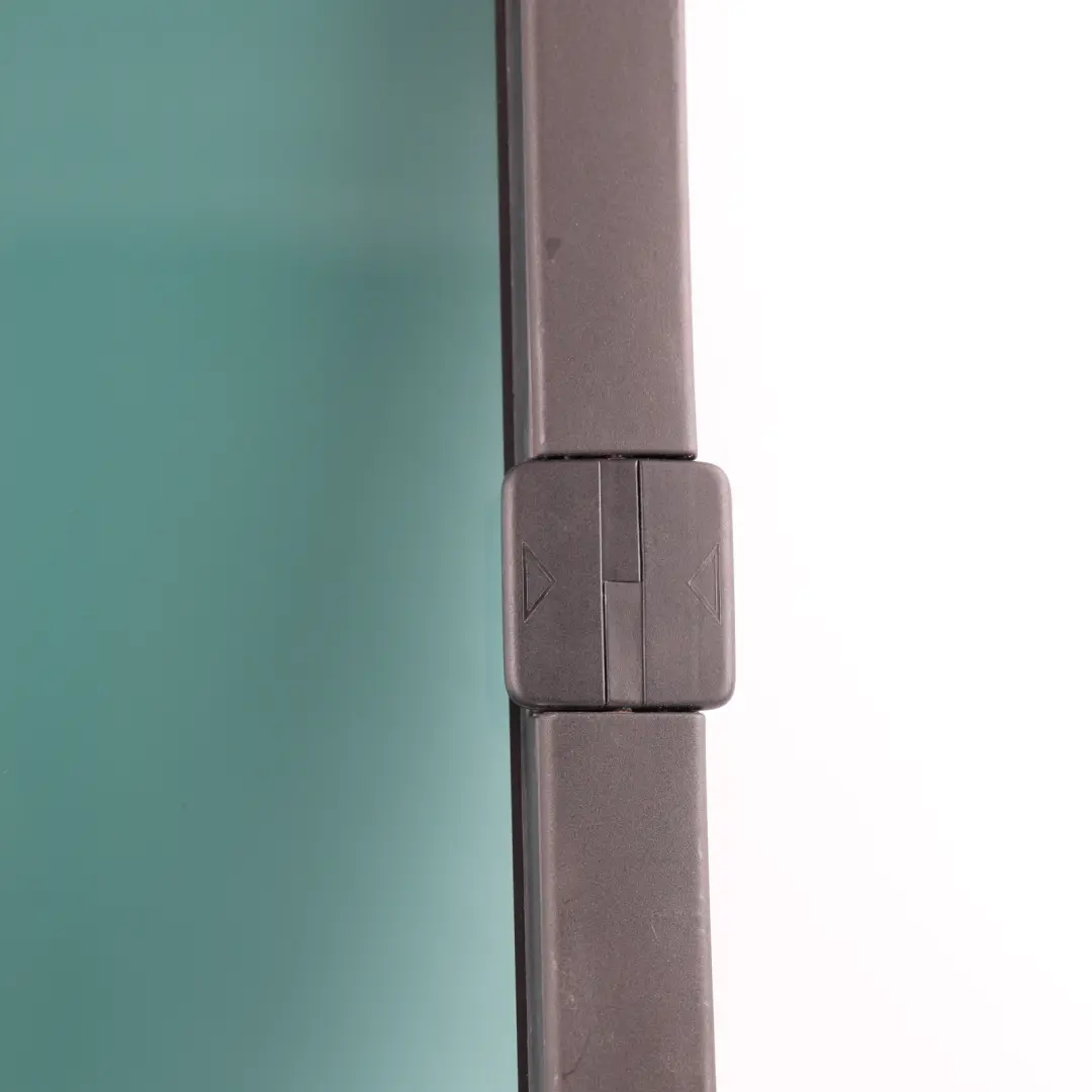 VW Transporter T5 Sliding Side Door Window Glass Right O/S AS2 - SKU 7E0847758B - Part number 7E0847758B
