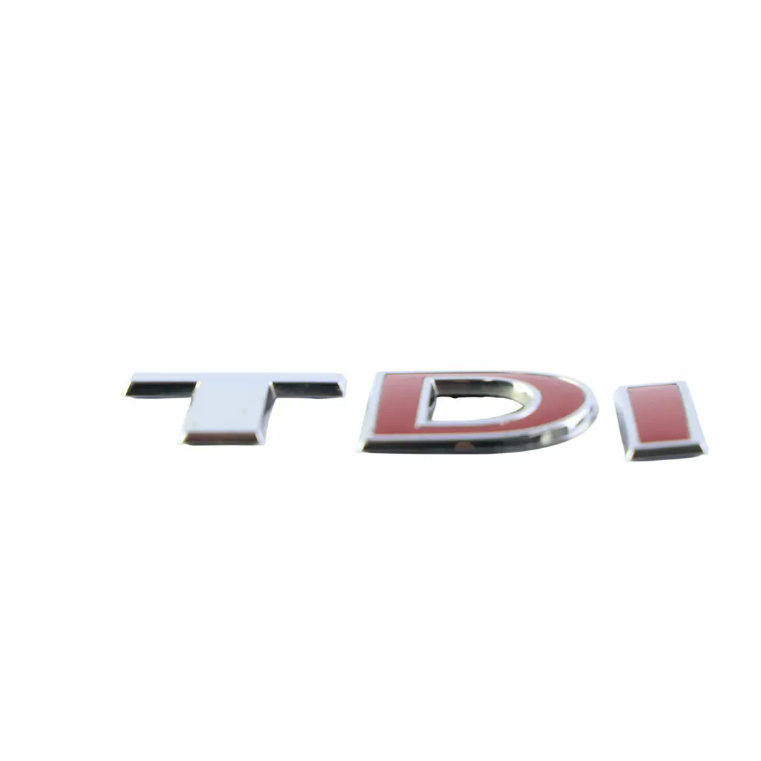 2K Insignia Portón Trasero TDI Plata Rojo para Volkswagen Caddy con número de pieza 7E0853675A Volkswagen Caddy 2K Insignia Portón Trasero TDI Plata Rojo - SKU 7E0853675A - Número de pieza 7E0853675A