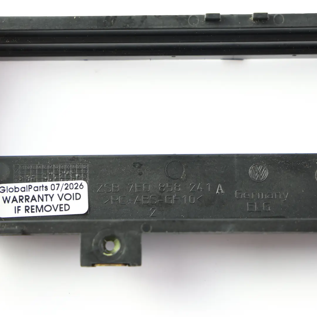 Volkswagen Transporter T5 Cornice Pannello Cruscotto - SKU 7E0858241A - Numero di parte 7E0858241A