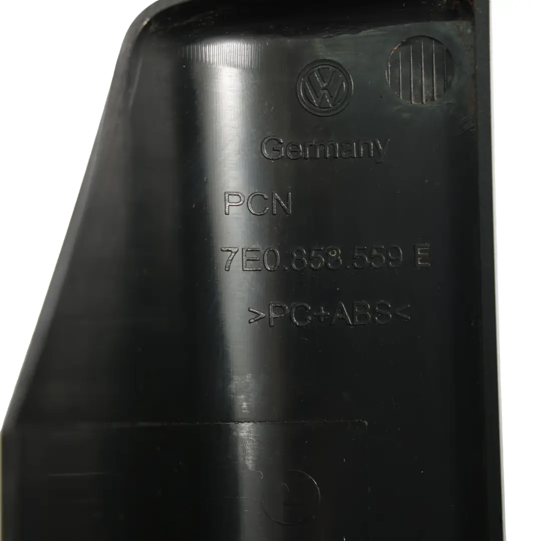 Volkswagen Transporter T5 Cache Colonne Direction Inférieur - SKU 7E0858559E - Numéro de pièce 7E0858559E