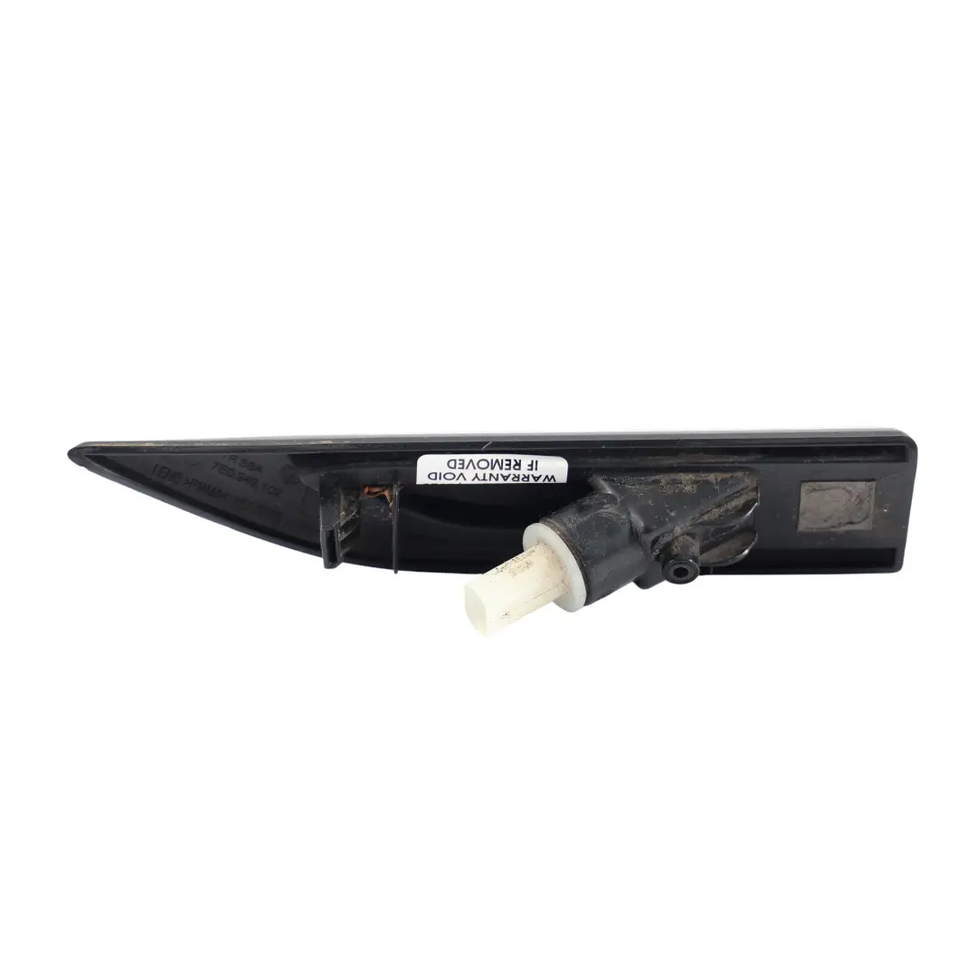 Clignotant Latéral Avant Droit pour Volkswagen Transporter T6 à propos du numéro de pièce 7E0949102 Volkswagen Transporter T6 Clignotant Latéral Avant Droit - SKU 7E0949102 - Numéro de pièce 7E0949102