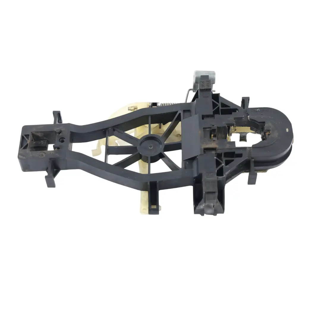 Base Supporto Maniglia Porta 7H0843351B per Volkswagen Transporter T5 con numero di parte 7H0843351D Volkswagen Transporter T5 Base Supporto Maniglia Porta 7H0843351B - SKU 7H0843351D - Numero di parte 7H0843351D